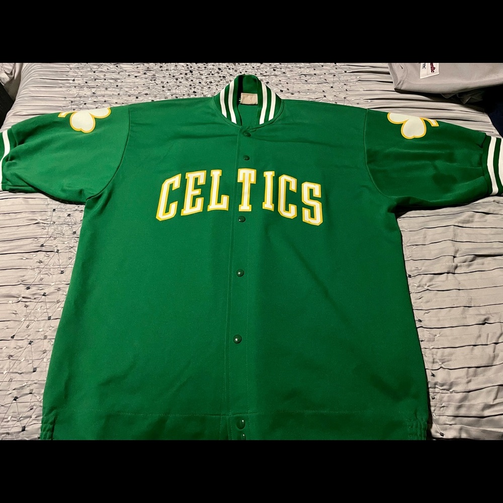 THROWBACK LARRY BIRD SHOOTING JACKET